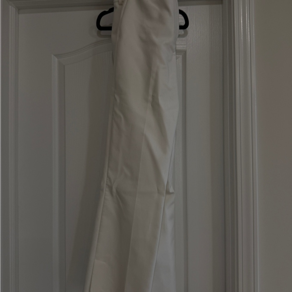 Zara Women's Elegant Cream Trousers